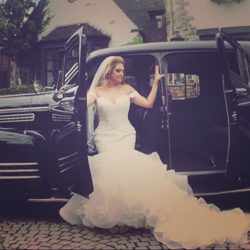 Wedding gown